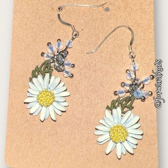 Bundle Sale 3 for $15 | Daisy Dangle Earrings - Picture 5 of 9